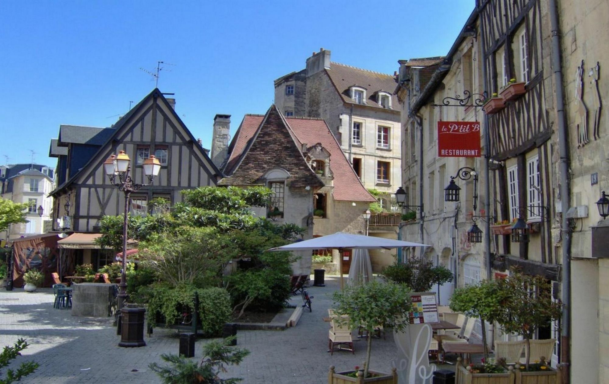 Hotel Des Quatrans Caen Eksteriør bilde